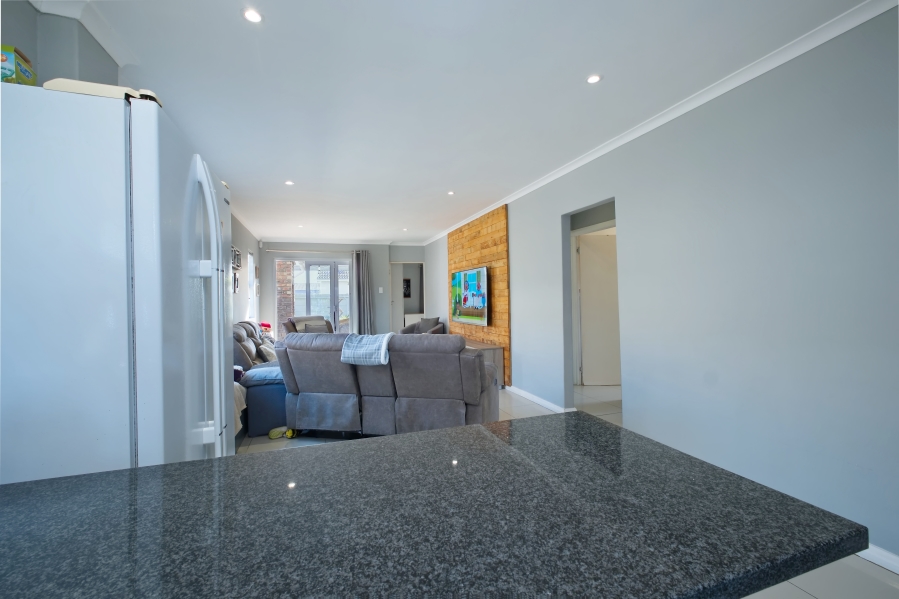 3 Bedroom Property for Sale in Fairview Eastern Cape